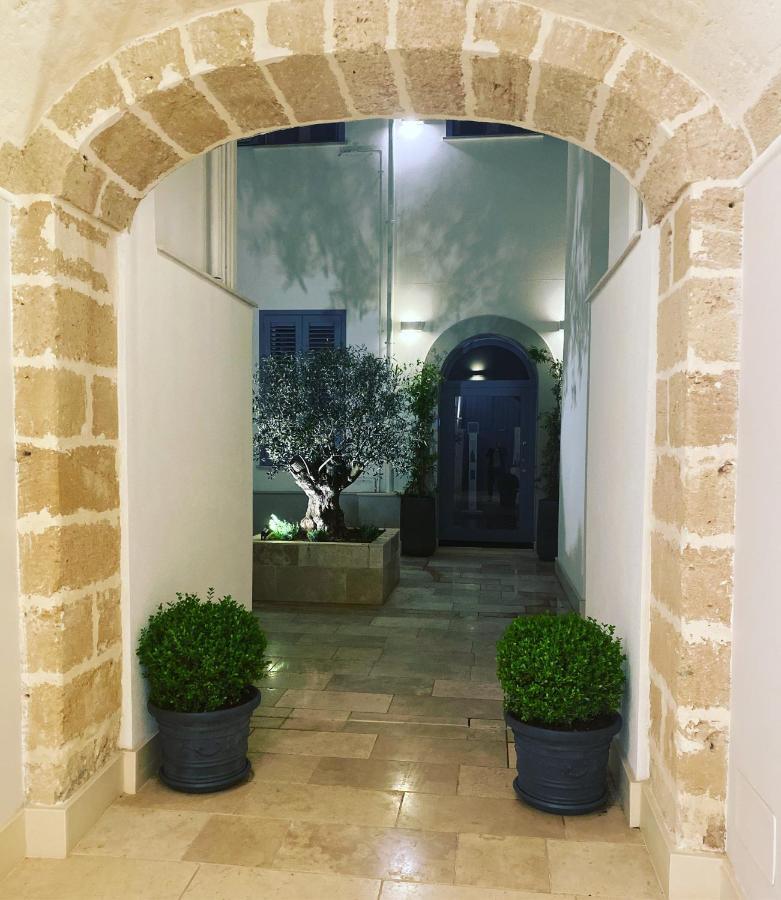 Satyria Apartments Taranto Exterior foto